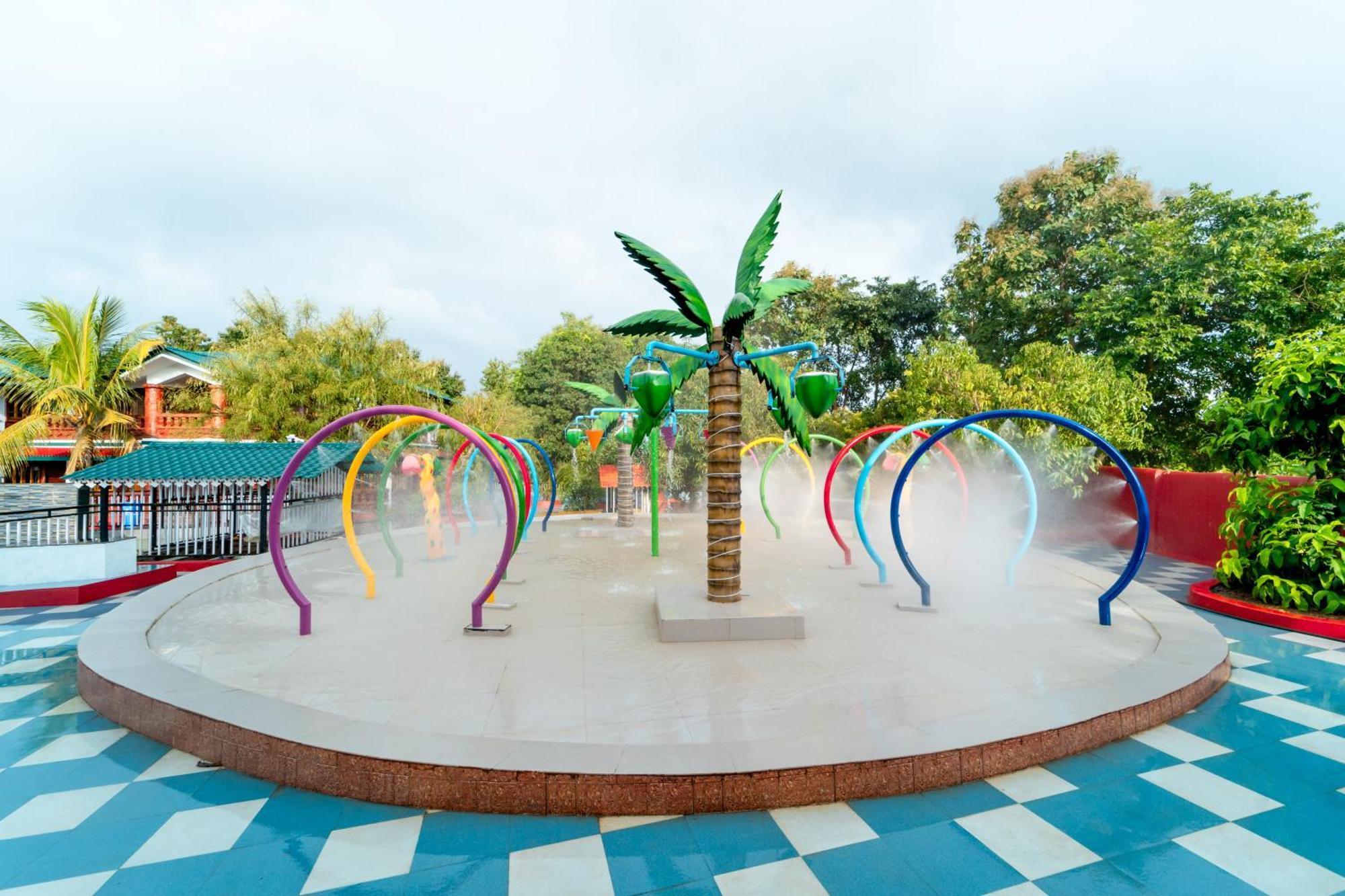 Treebo Green Village Resort - Goa Maneri  Buitenkant foto